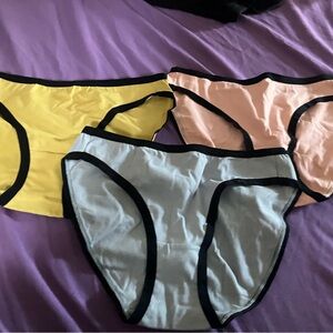 Colorful Women's Panties Set